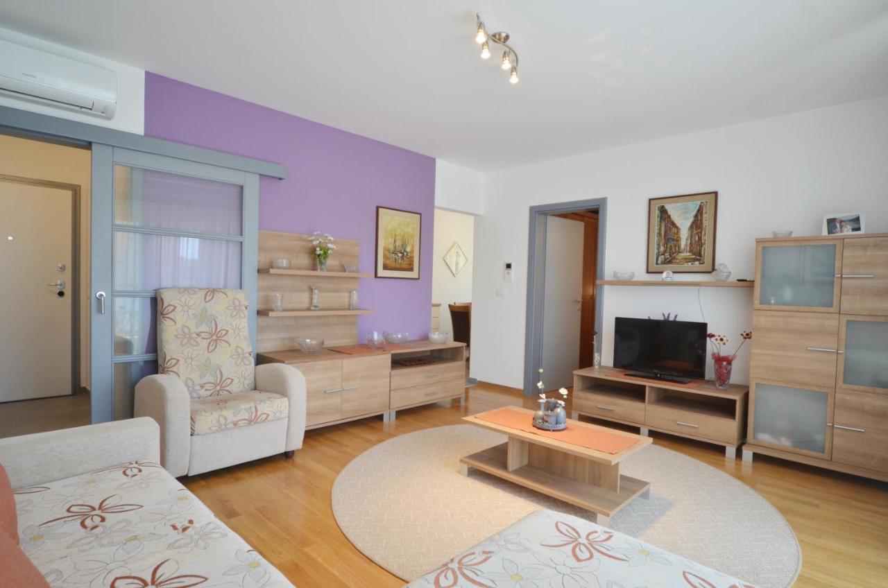 Apartment Emma Rovinj Exterior photo